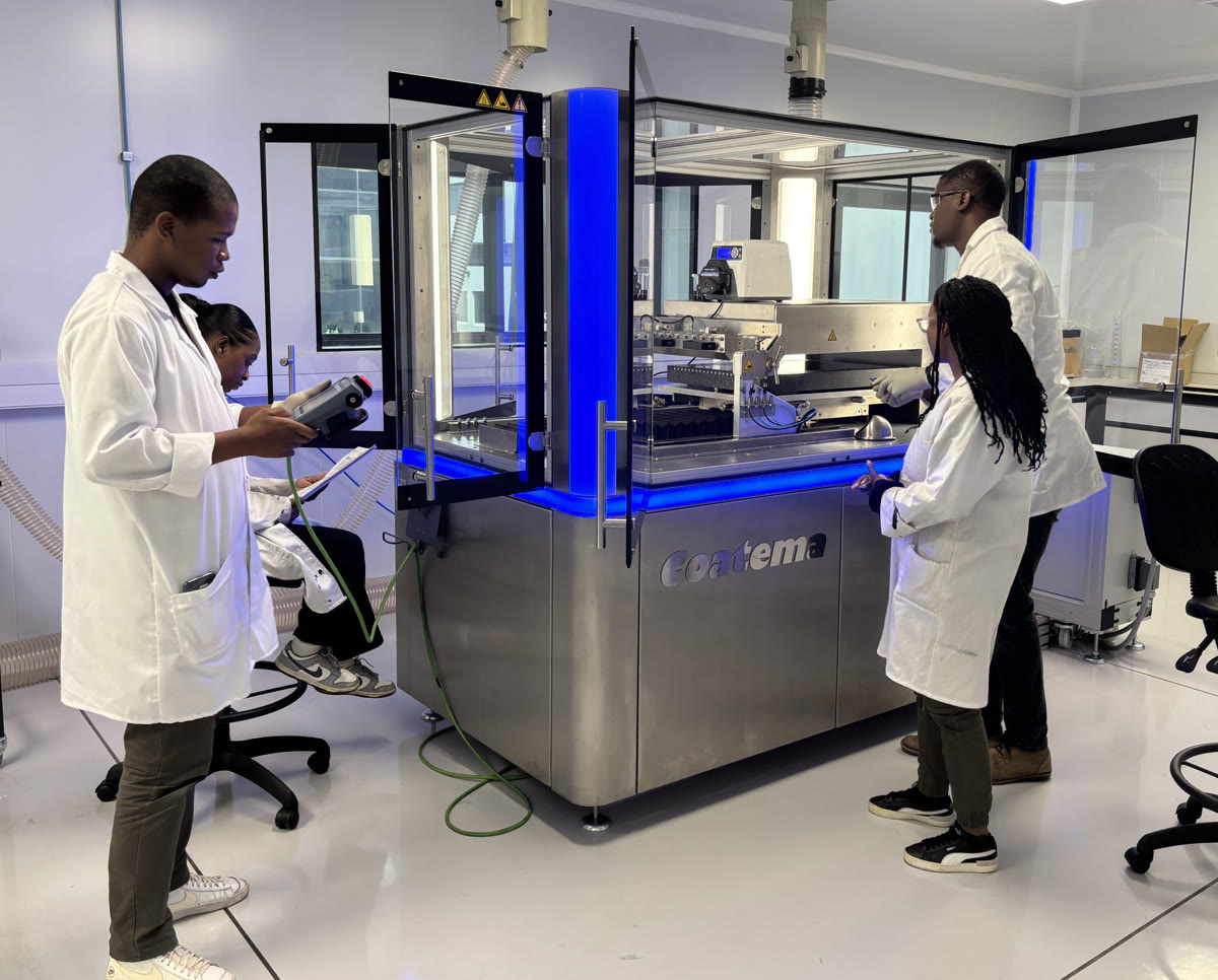 Precision coating head and granite bed of the catalyst-coated membrane line.