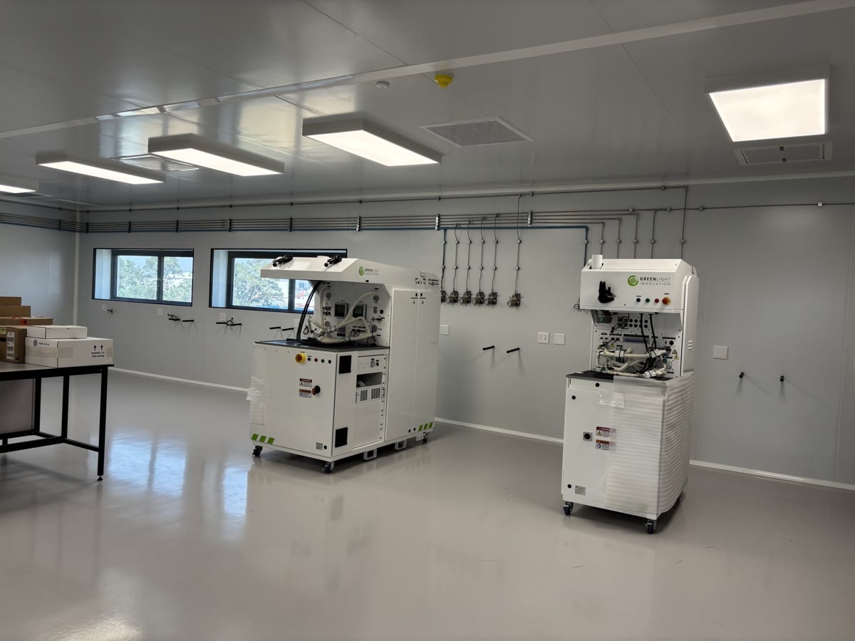 Electrochemical test stations lined up in the Isondo facility.
